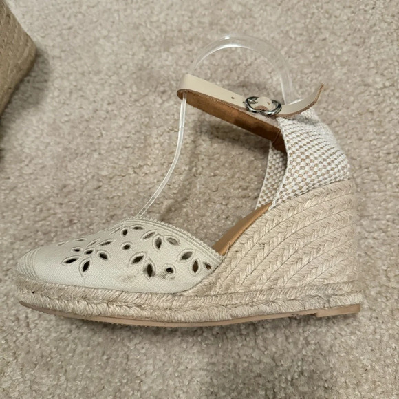 Maypol Textile Close Toe Ankle Strap Espadrille Wedge Sandals size 38 Cream - Picture 2 of 8